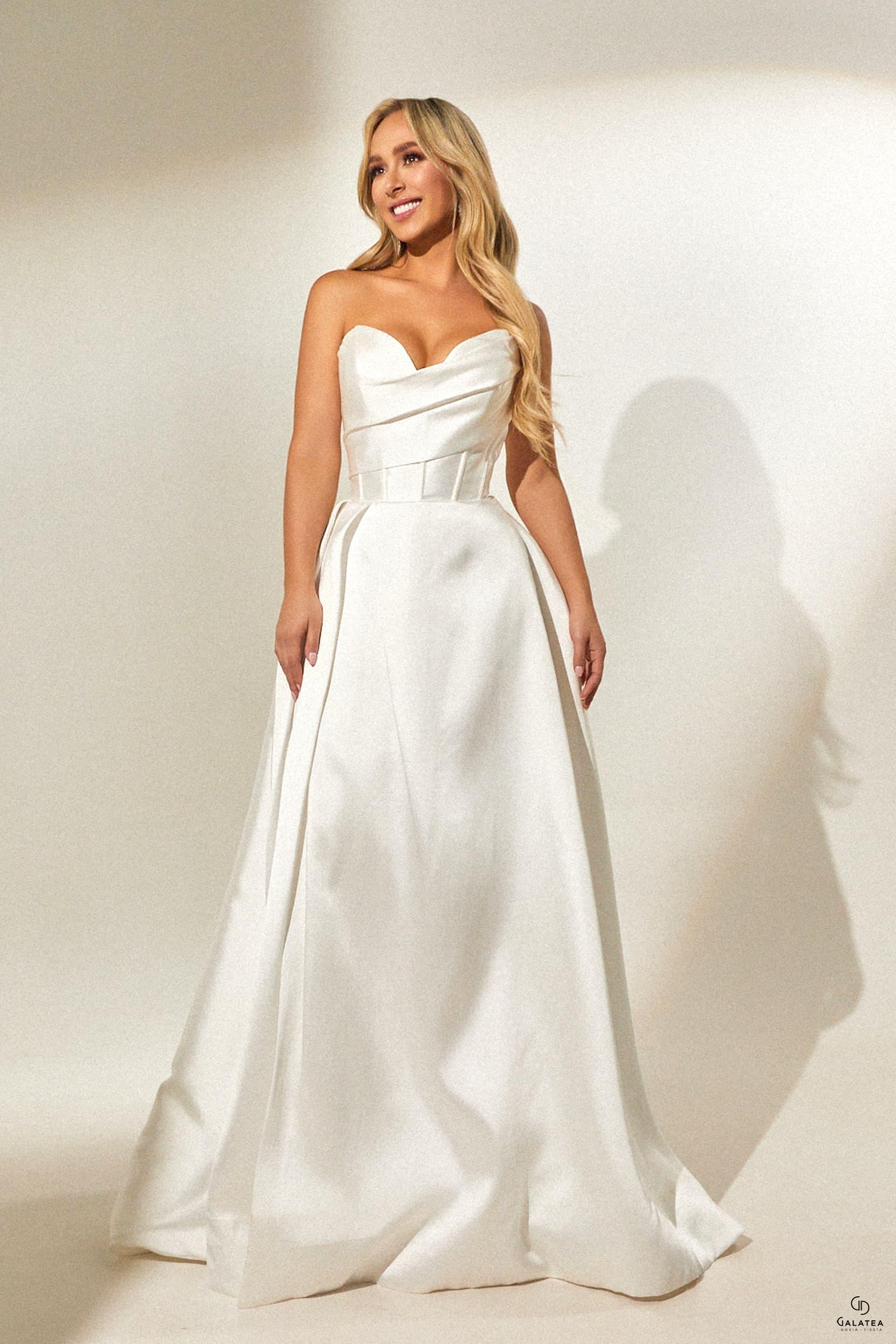 Vestido de novia Levine - Imagen 2